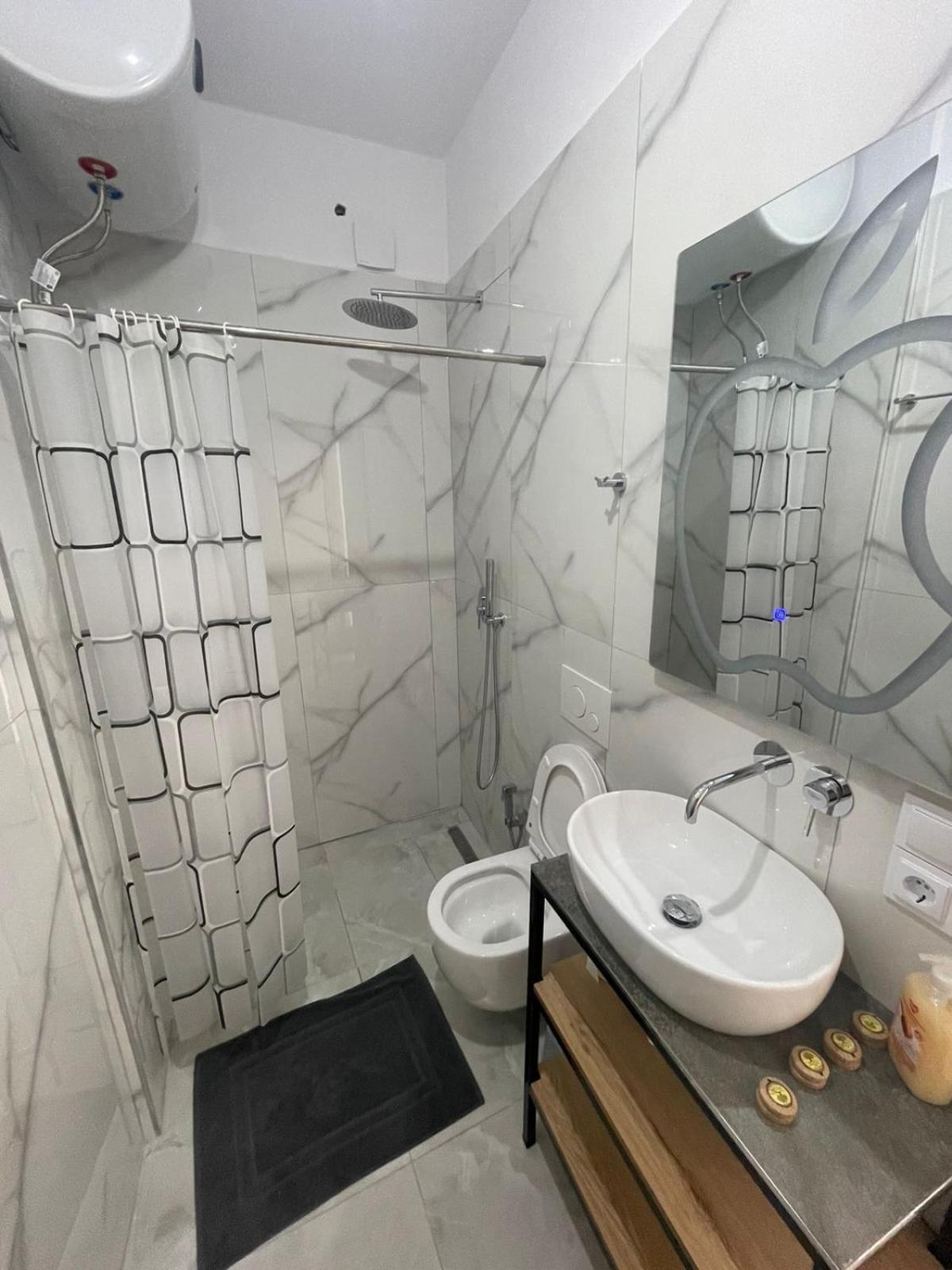Vanesa Rooms Sarandë 외부 사진